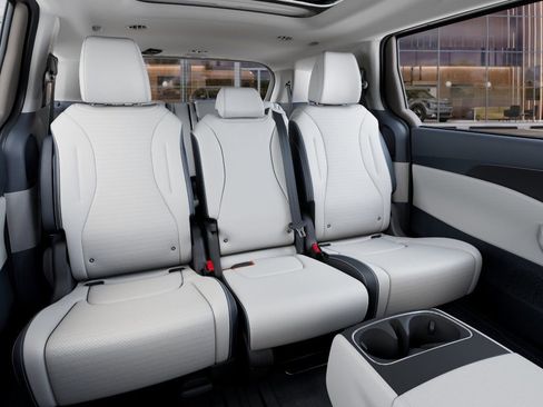 New 2026 Kia Carnival SX Prestige FWD image 16