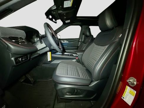 New 2026 Ford Explorer ST-Line w/ ST-Line Street Pack image 14