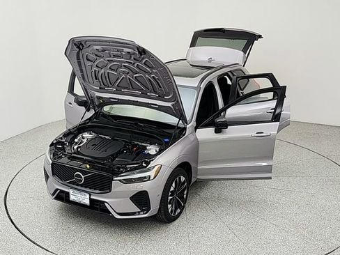New 2026 Volvo XC60 B5 Plus w/ Protection Package Premier image 37