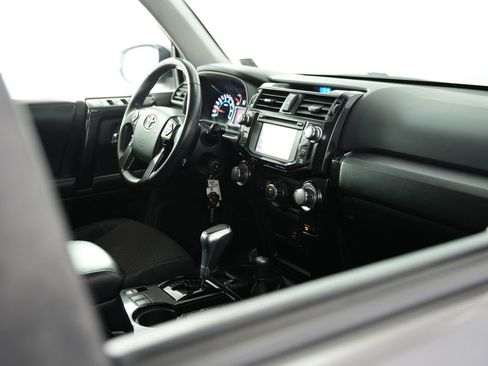 Used 2017 Toyota 4Runner TRD Off-Road AWD/4WD image 53