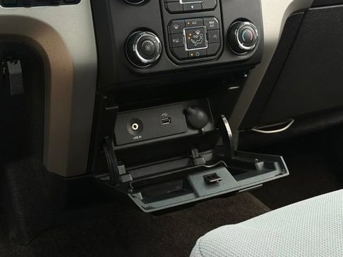 Used 2014 Ford F150 XLT w/ Equipment Group 302A Luxury AWD/4WD image 21