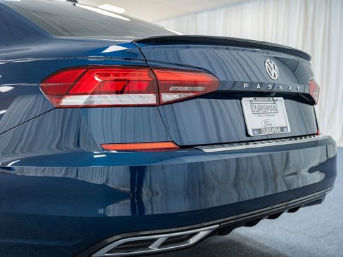 Used 2021 Volkswagen Passat 2.0T R-Line image 6