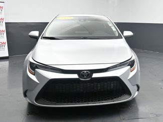 Used 2022 Toyota Corolla LE video 2