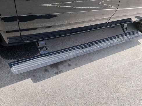 New 2026 RAM 1500 Laramie w/ Night Edition AWD/4WD image 10