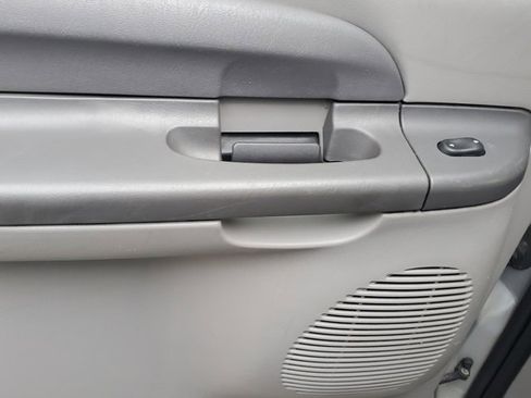 Used 2001 Ford Excursion XLT image 40