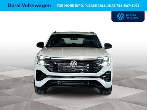 Used 2025 Volkswagen Atlas Cross Sport SEL R-Line AWD/4WD image 3