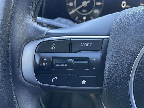 Used 2023 Kia Sportage SX image 32
