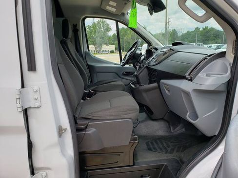 Used 2016 Ford Transit 250 130 Low Roof RWD image 16