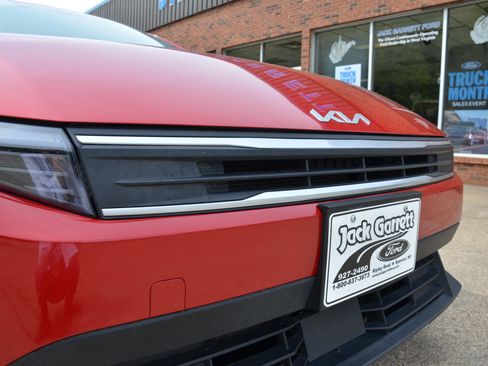Used 2025 Kia K4 FWD image 9