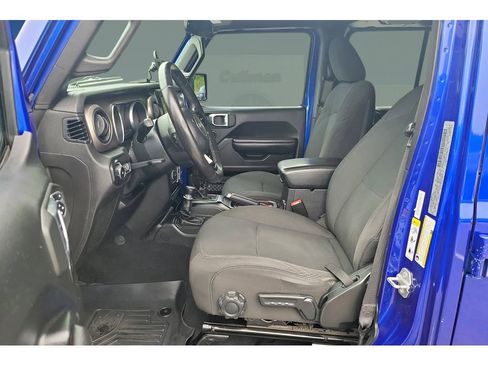 Used 2018 Jeep Wrangler Unlimited Sport S AWD/4WD image 15