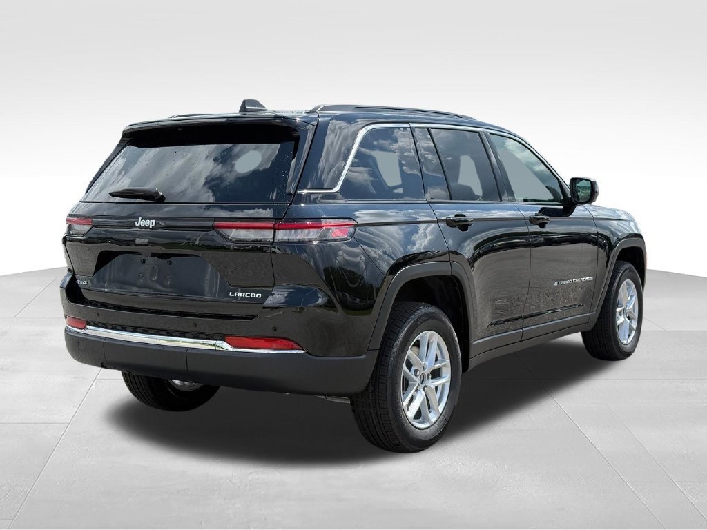 New 2026 Jeep Grand Cherokee Laredo AWD/4WD image 27