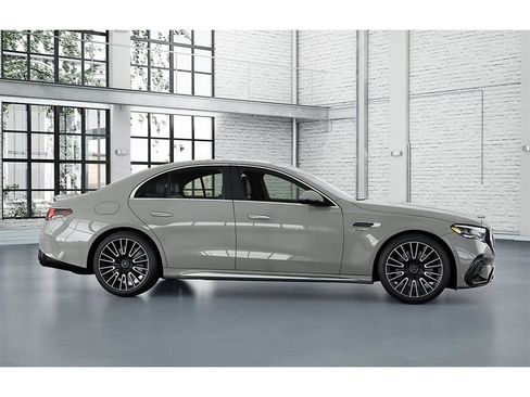 New 2026 Mercedes-Benz E 53 AMG e 4MATIC Sedan image 15