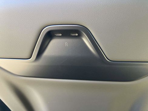 New 2025 Lincoln Nautilus Reserve image 20