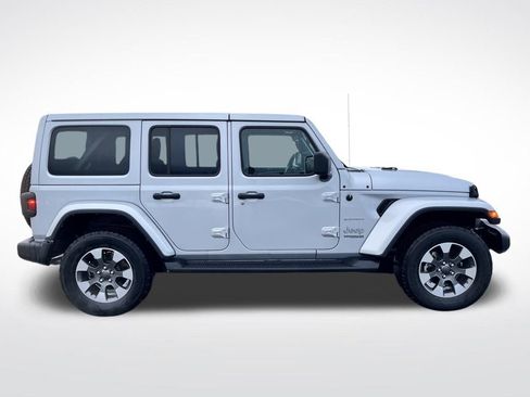 Used 2022 Jeep Wrangler Unlimited Sahara w/ Cold Weather Group image 7
