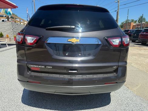 Used 2017 Chevrolet Traverse LT AWD/4WD image 9