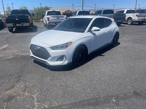 Used 2019 Hyundai Veloster Turbo R-Spec image 1