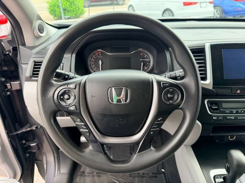 Used 2016 Honda Pilot EX image 18