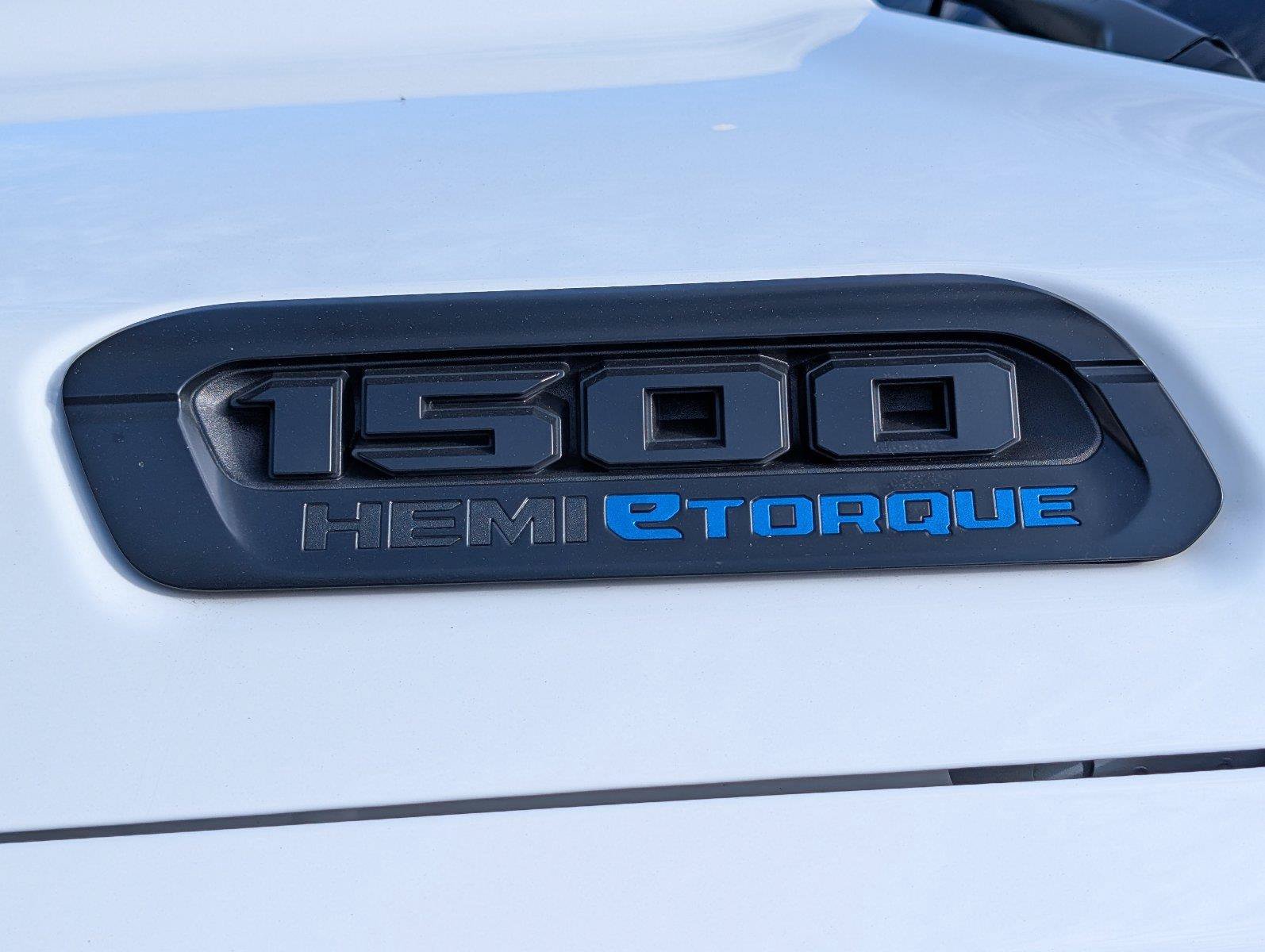 Used 2024 RAM 1500 Big Horn AWD/4WD image 9