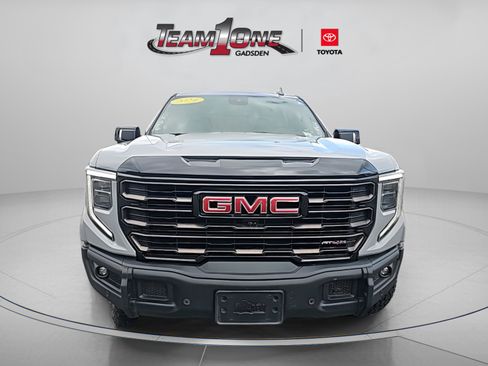 Used 2024 GMC Sierra 1500 AT4X AWD/4WD image 4