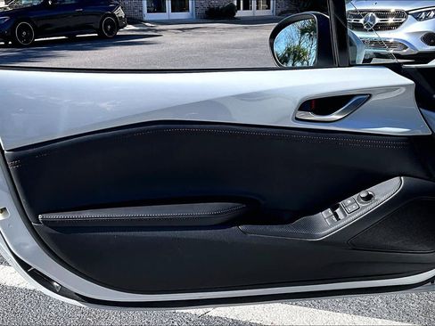 Used 2019 MAZDA MX-5 Miata Grand Touring image 18