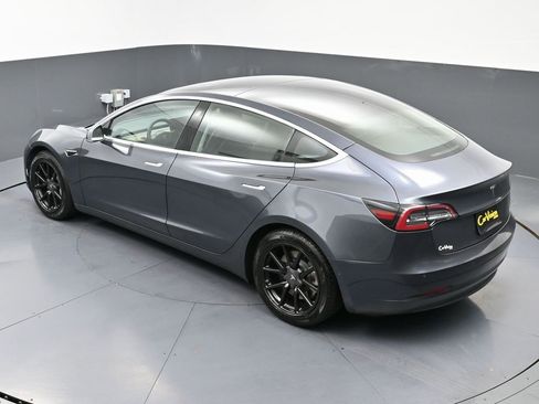 Used 2020 Tesla Model 3 Standard Range Plus image 46