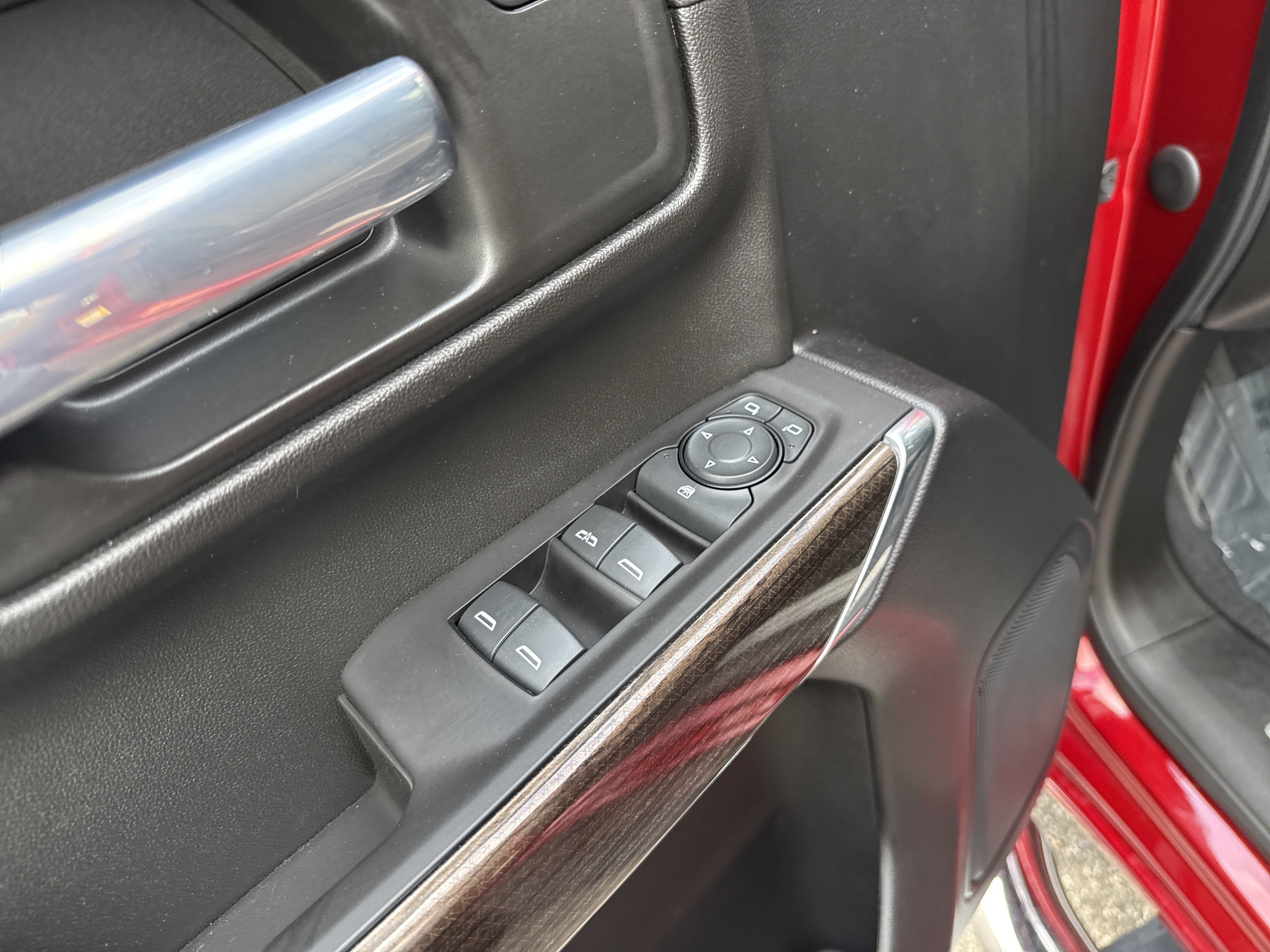 Used 2021 Chevrolet Silverado 1500 RST AWD/4WD image 14