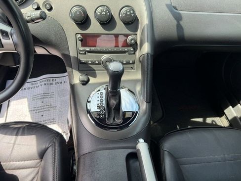 Used 2007 Pontiac Solstice GXP w/ Premium Package RWD image 17
