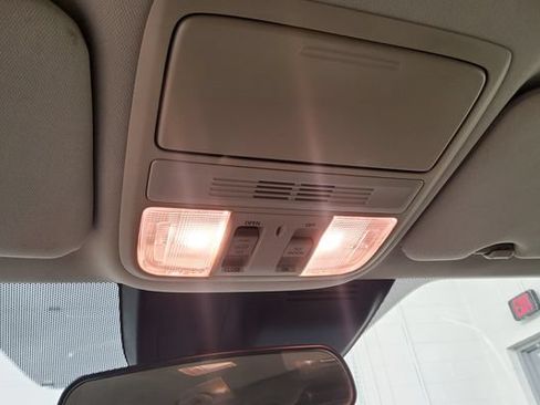Used 2018 Honda CR-V EX image 30