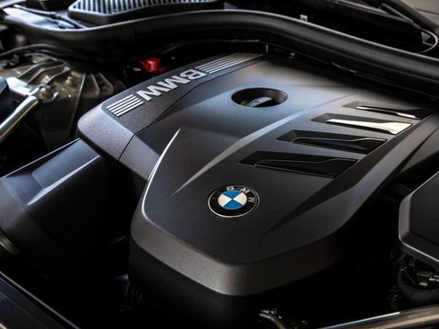 Certified 2026 BMW 530i w/ M Sport Package image 38