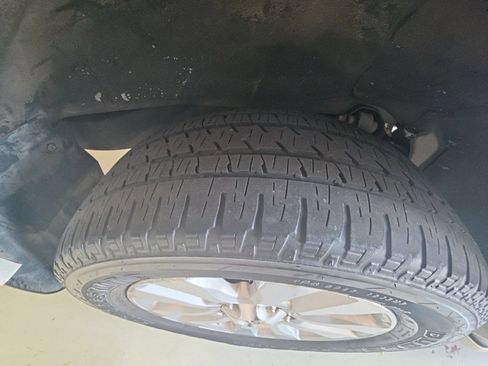 Used 2016 Toyota Sequoia Platinum AWD/4WD image 16