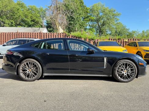 Used 2023 Porsche Panamera 4 Platinum Edition AWD/4WD image 5
