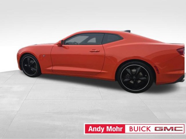 Used 2019 Chevrolet Camaro LT RWD image 13