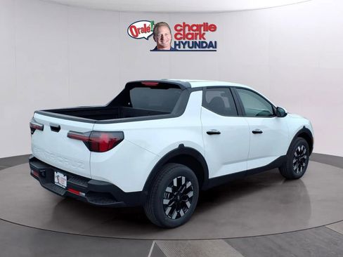 New 2026 Hyundai Santa Cruz SE FWD image 5