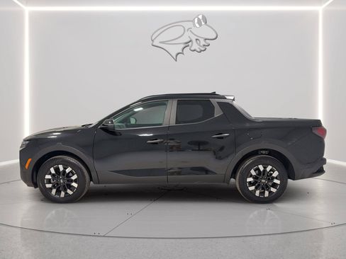 Used 2025 Hyundai Santa Cruz SEL AWD/4WD image 2