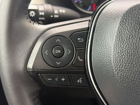 Used 2021 Toyota RAV4 XLE Premium FWD image 16
