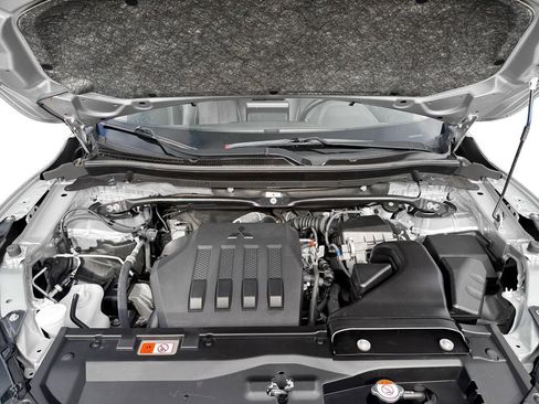 Used 2022 Mitsubishi Eclipse Cross AWD image 27