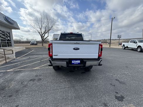 Used 2025 Ford F250 Lariat w/ Chrome Package image 6