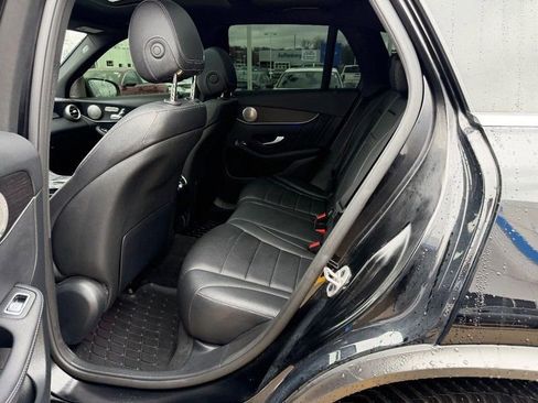 Used 2022 Mercedes-Benz GLC 300 4MATIC image 9