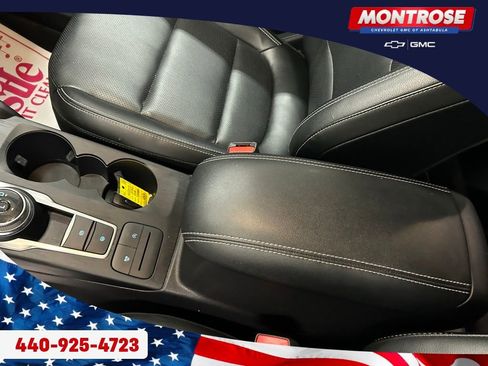 Used 2022 Ford Escape SEL w/ Technology Package image 16