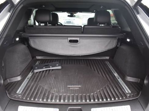 Used 2020 Cadillac XT5 Premium Luxury FWD image 38