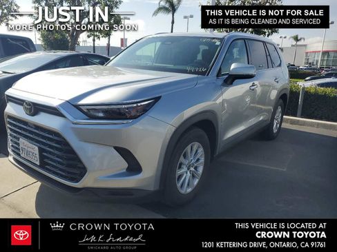Certified 2025 Toyota Grand Highlander FWD image 1