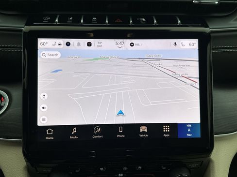 New 2025 Jeep Grand Cherokee Limited w/ Luxury Tech Group II image 20