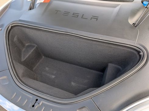 Used 2016 Tesla Model S 90D image 21