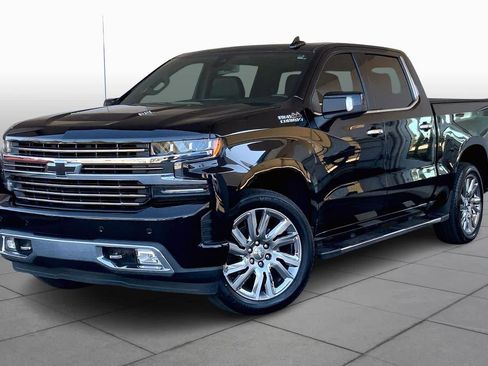 Used 2019 Chevrolet Silverado 1500 High Country w/ High Country Premium Package image 2
