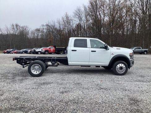 New 2026 RAM 5500 Tradesman w/ Chrome Appearance Group image 8