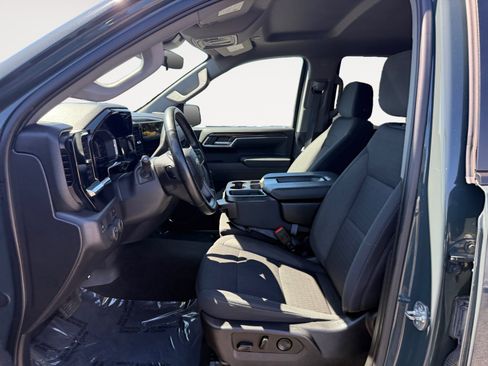 Used 2025 Chevrolet Silverado 1500 LT RWD image 10
