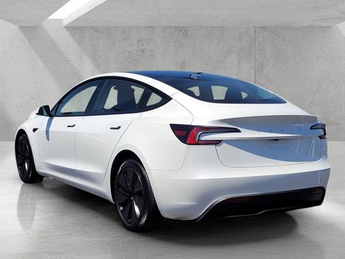 Used 2025 Tesla Model 3 Long Range RWD image 7