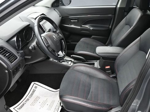 Used 2024 Mitsubishi Outlander Sport SE image 11