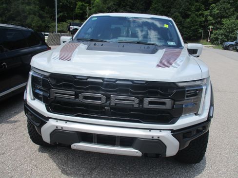Certified 2024 Ford F150 Raptor AWD/4WD image 9