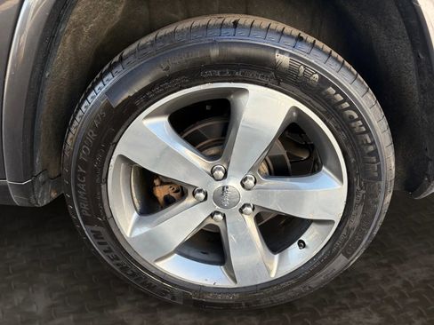 Used 2015 Jeep Grand Cherokee Overland image 37